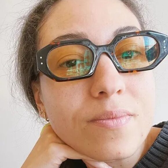 "MOLLY" TORTOISE GEOMETRIC SUNGLASSES - Picture 3 of 14